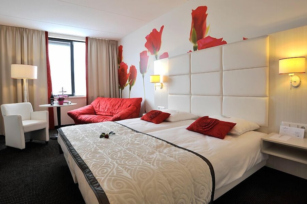 Luxury Double Room, Bathtub - Photo 1