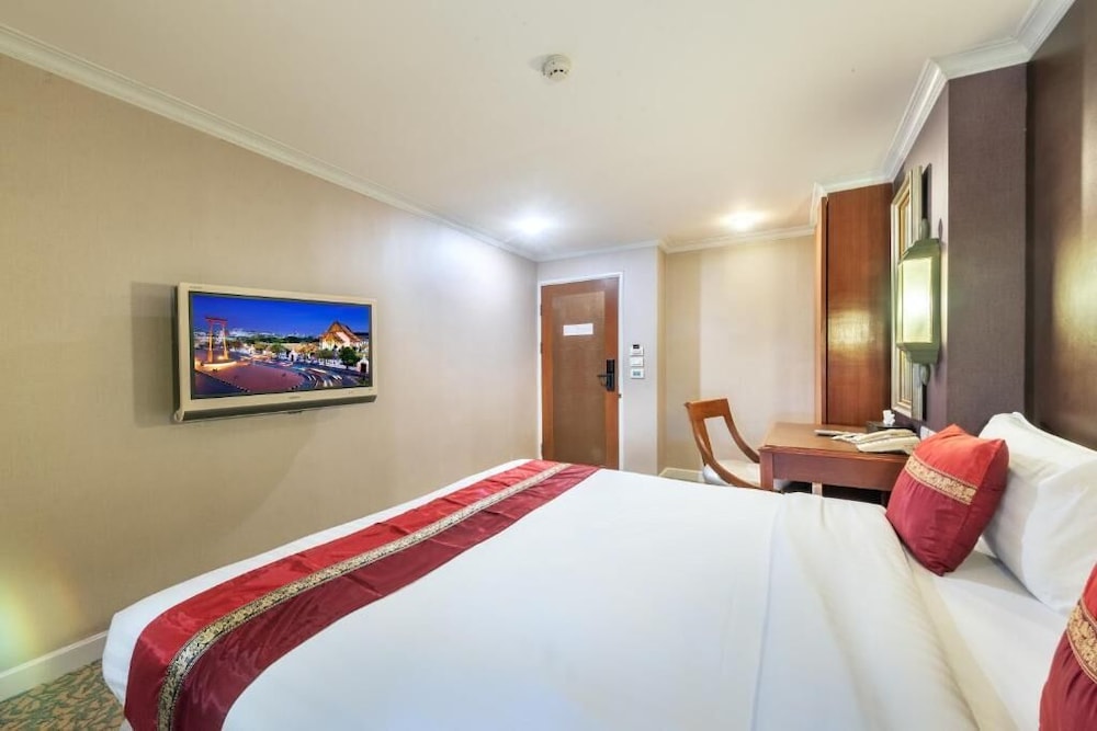 Executive Deluxe Double or Twin Room photo 3