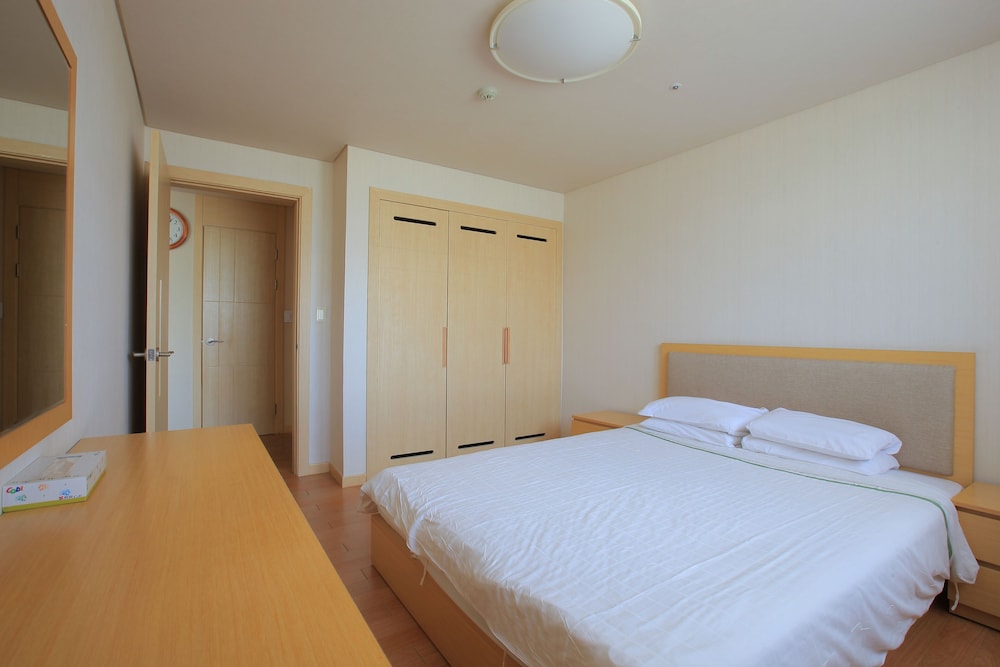 [Greenpia Condominium] 25A Type Mountain view photo 1