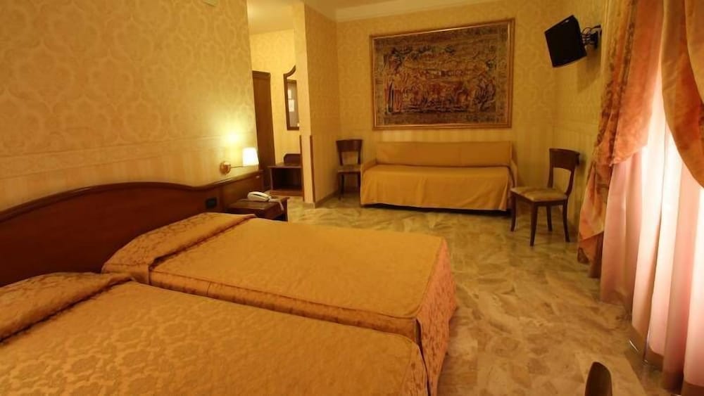 Superior Double Room, Park View photo 3