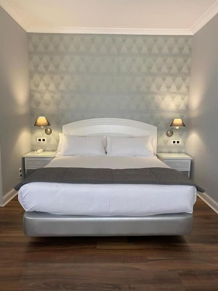 Double Room - Photo 5