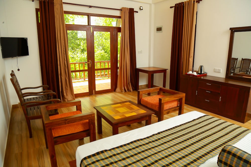 Deluxe Triple Room photo 3