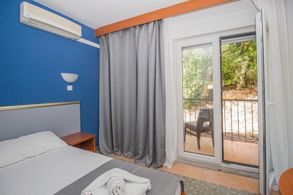 Standard Twin Room, Garden View photo 2