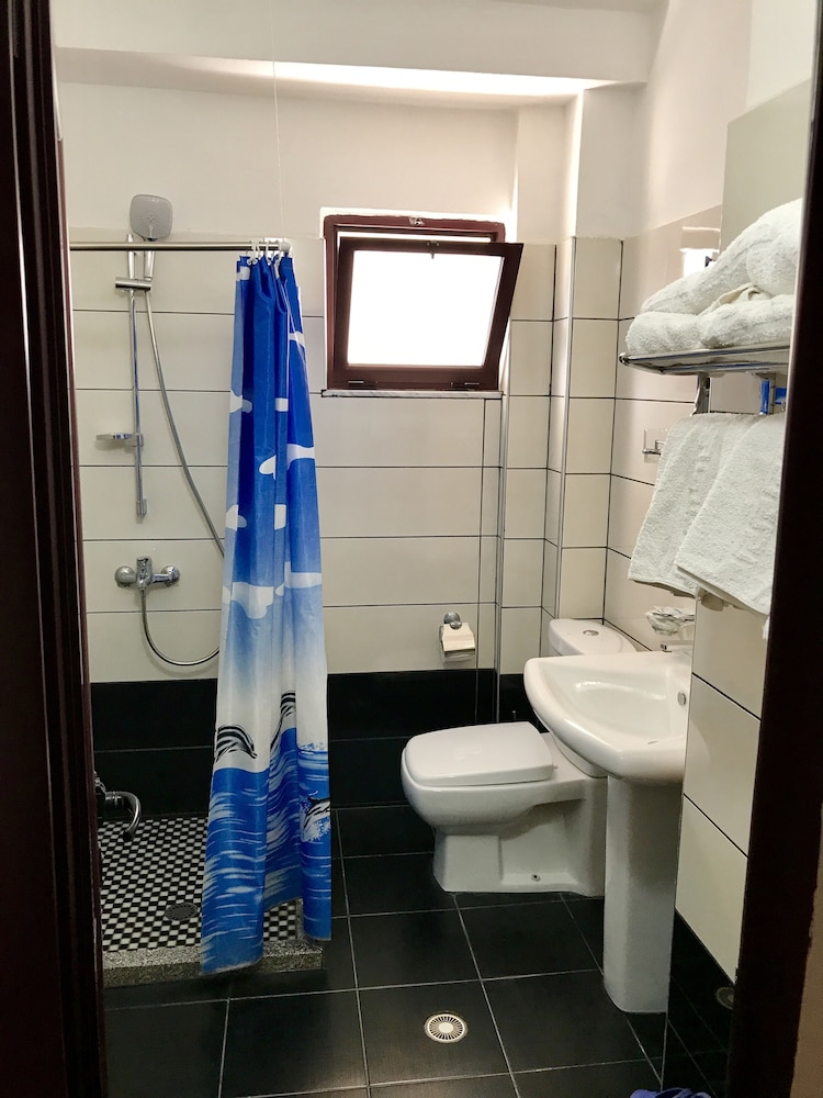 Family Triple Room, Multiple Beds, Balcony, River View photo 3