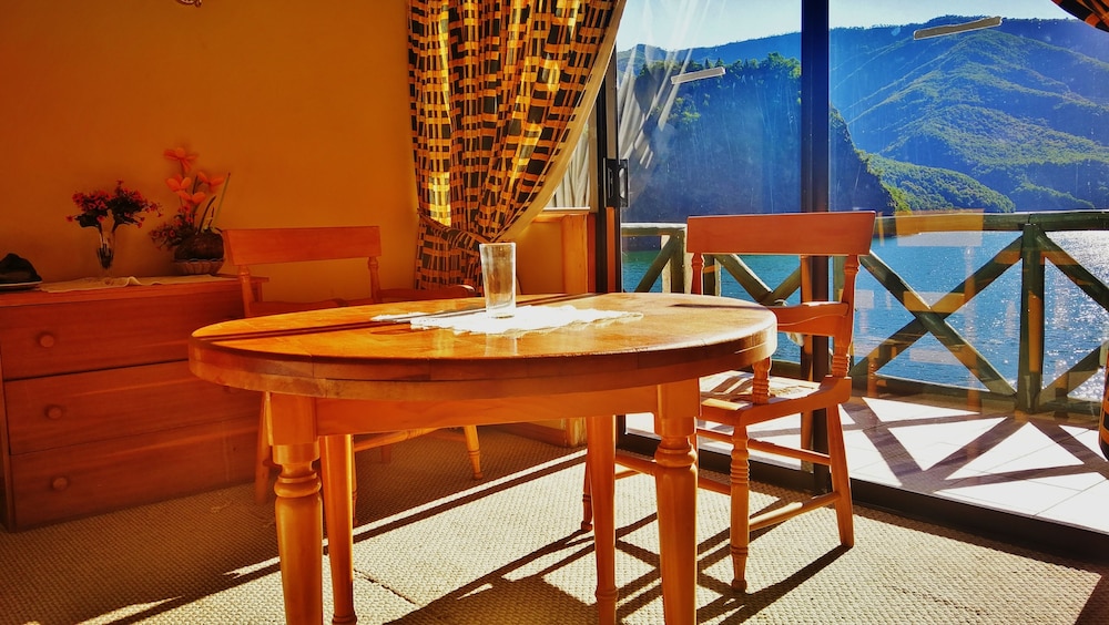 Triple Room, Balcony, Lake View photo 1