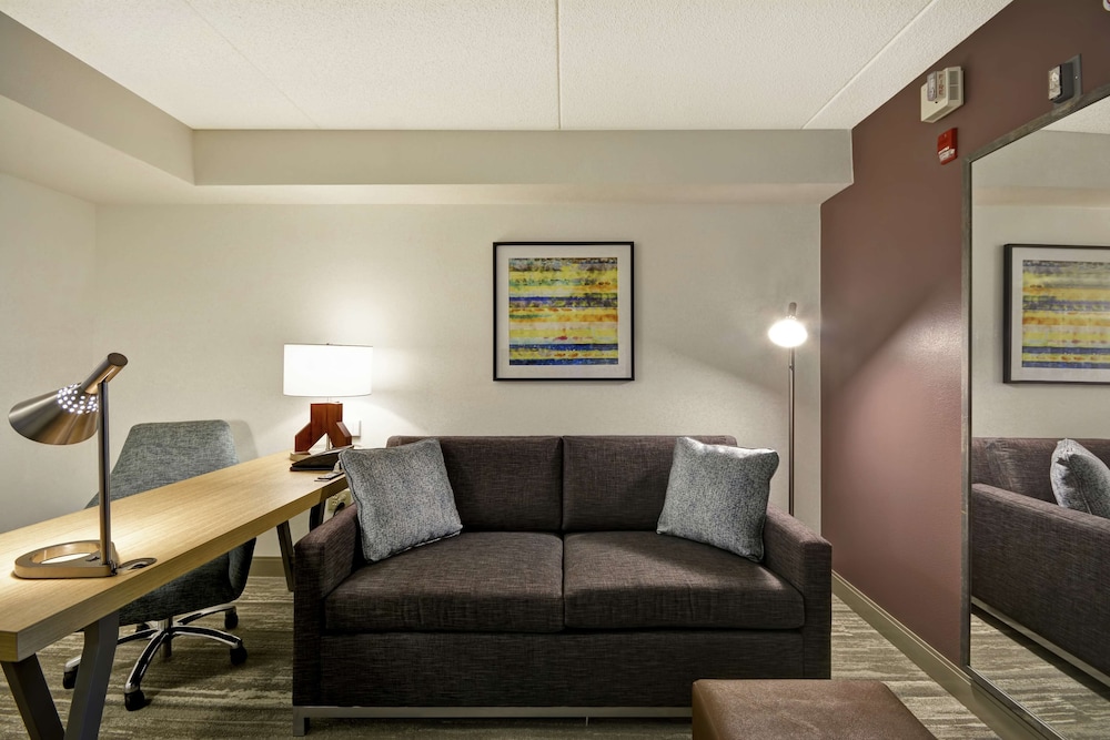 Junior Suite, One King Bed, Accessible - Photo 3