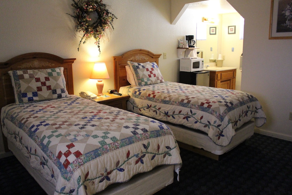 Standard Room, 2 Twin Beds photo 1