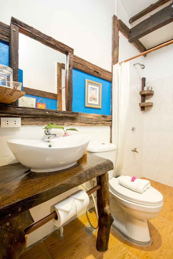 Deluxe Double Room, Pool Access, Pool View photo 2