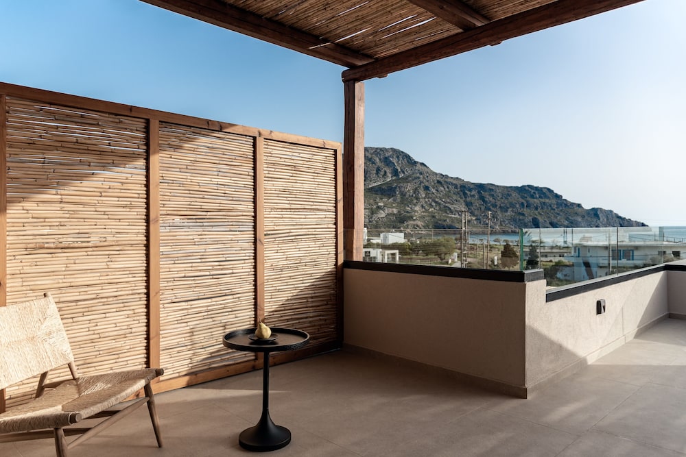 Deluxe Double or Twin Room, Sea View - Photo 2