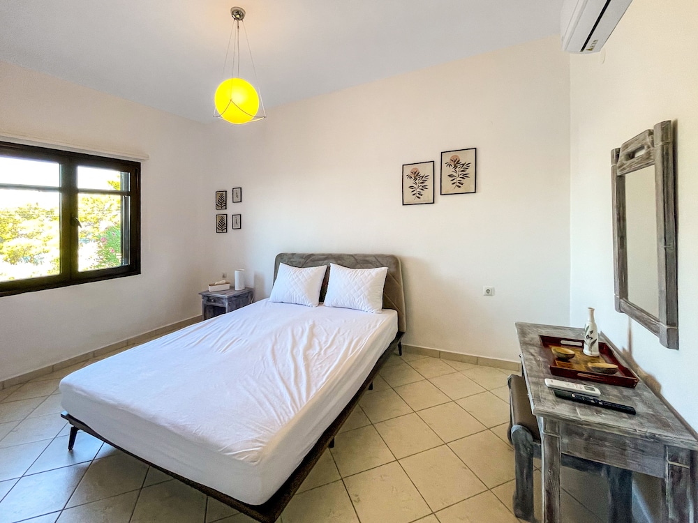 Apartment, 4 Bedrooms, Balcony, Ocean View photo 3