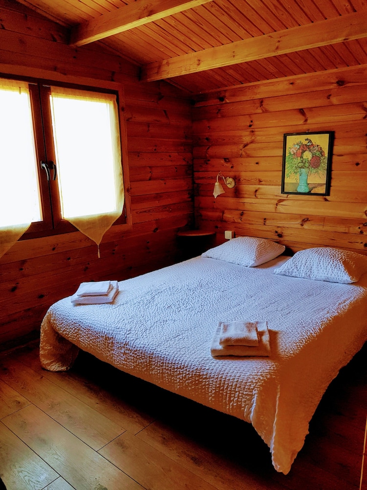 Luxury Chalet, 2 Bedrooms, Non Smoking, Sea View photo 2