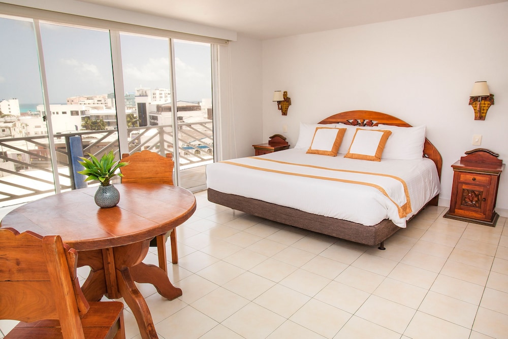Double Room - Photo 2