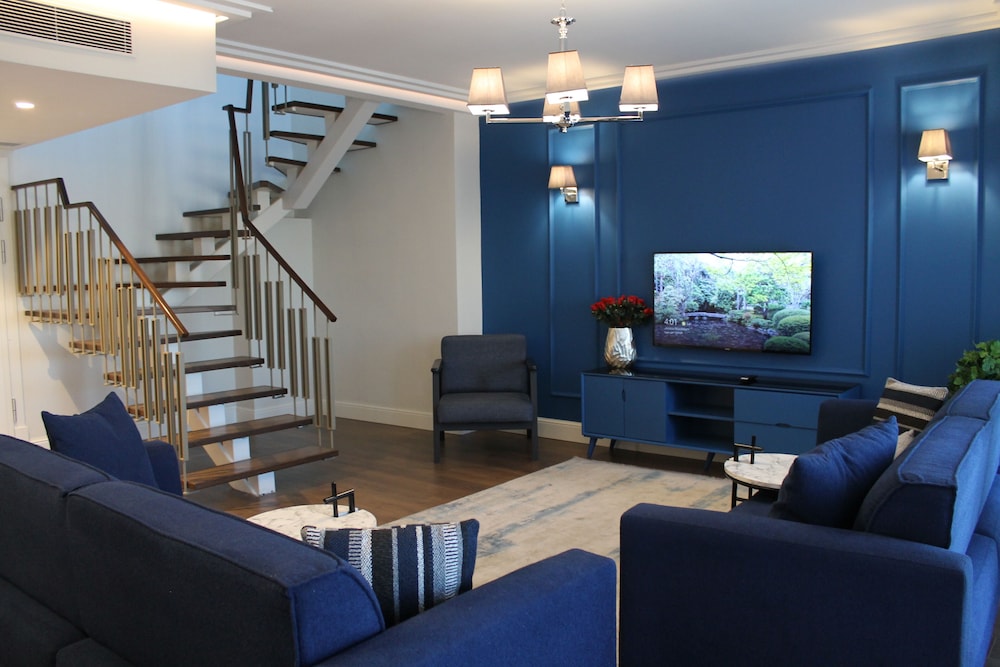 GR Block Two Bedroom Penthouse Apartment photo 1