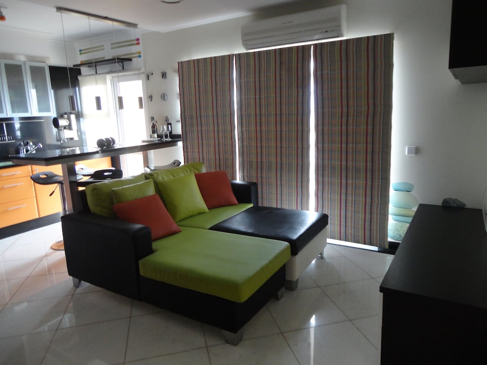 Family Apartment, 1 Bedroom, Balcony, Oceanfront photo 2