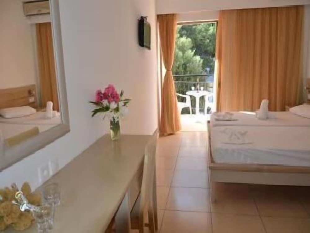 Standard Room, City View photo 1