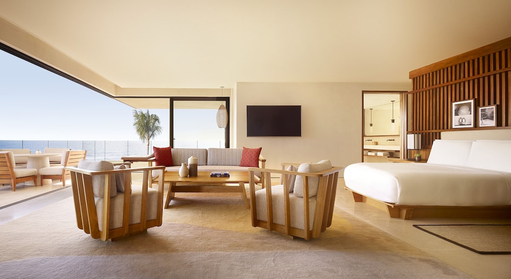 Suite, Ocean View (sake)