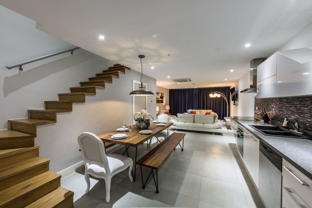 Luxury Apartment, Multiple Beds photo 1