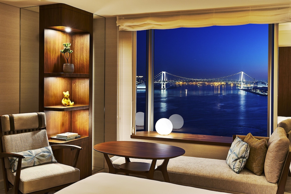 Classic Room, 1 King Bed, Club Lounge Access, Bay View (Japanese) Classic Room, 1 King Bed, Club Lounge Access, Bay View (Japanese)