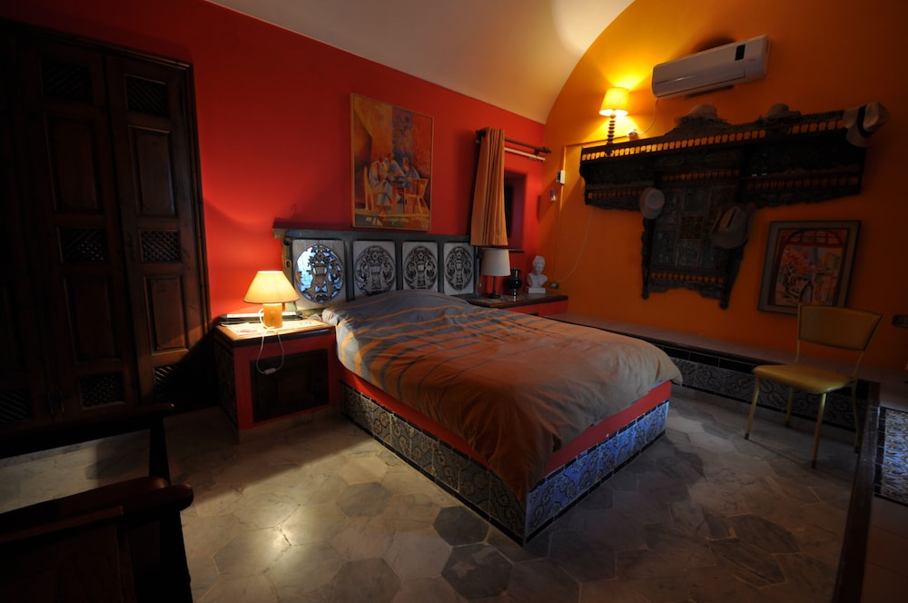 Traditional Bungalow, 2 Bedrooms, Non Smoking (Dora) photo 3