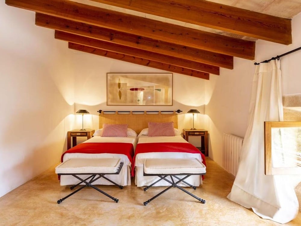 Bed 8-Bed Dormitory photo 1
