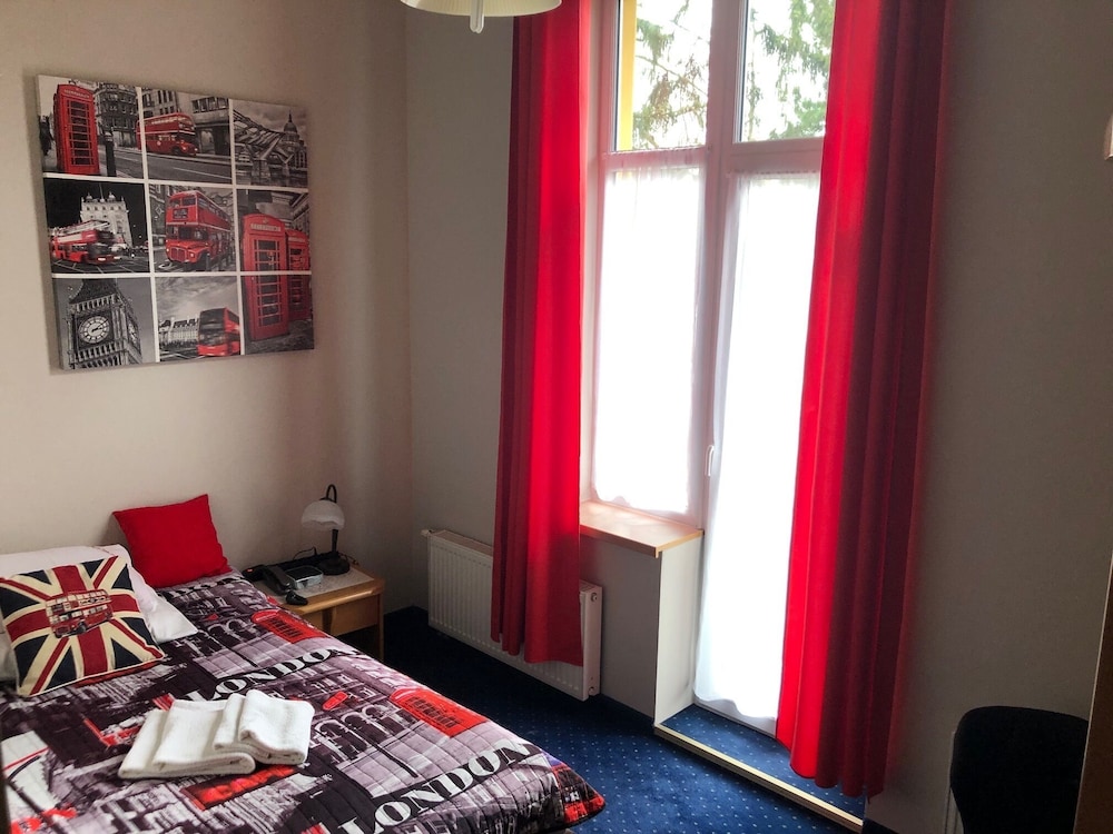Deluxe Single Room photo 3
