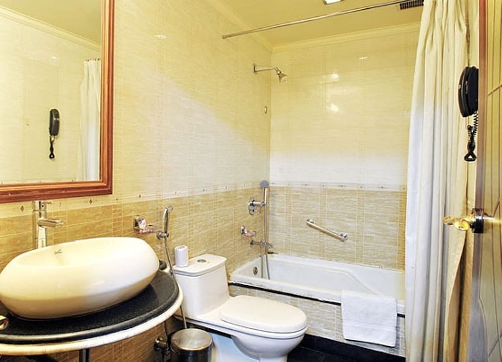 Deluxe Room - Photo 3