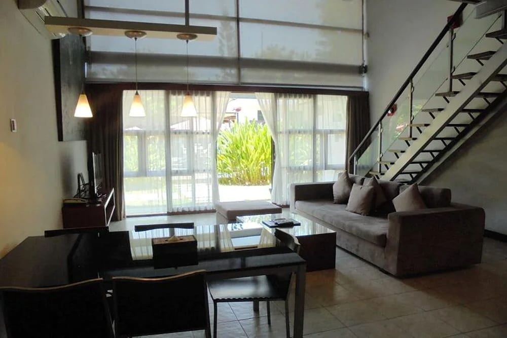 Emerald Loft Suite photo 3