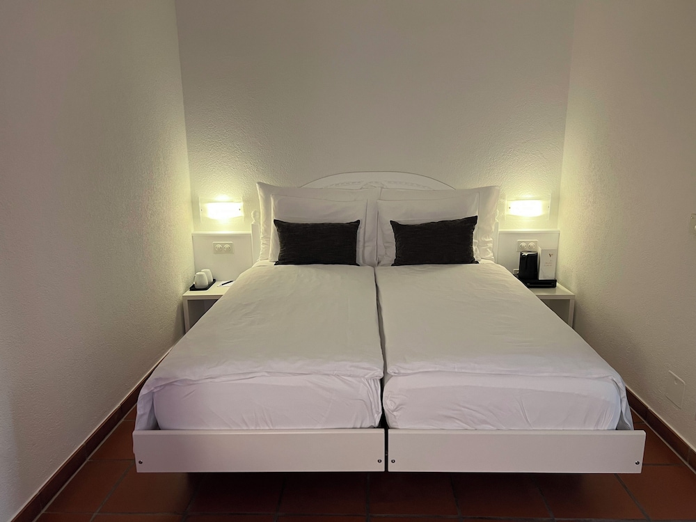 Twin Room, Courtyard Terrace
