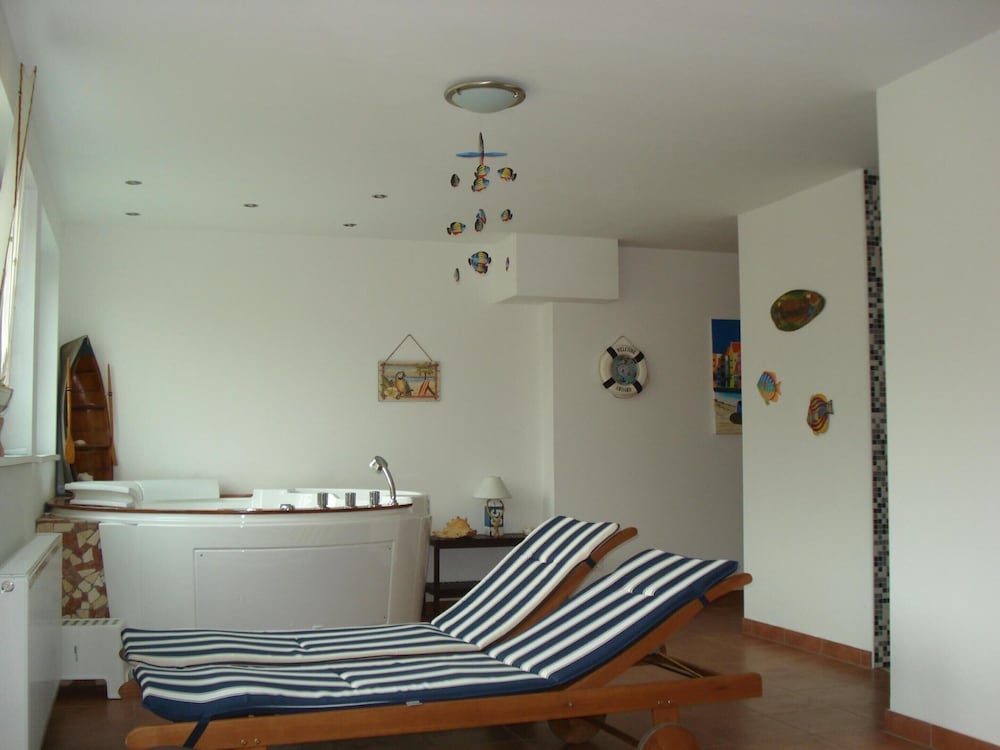 Apartment photo 3