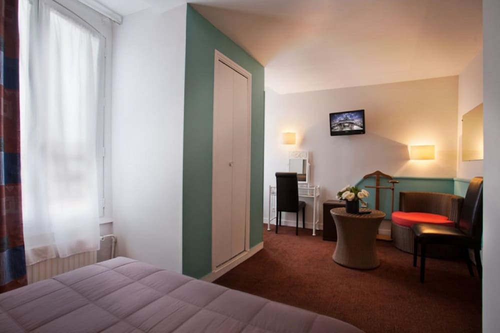 Standard Double Room photo 3
