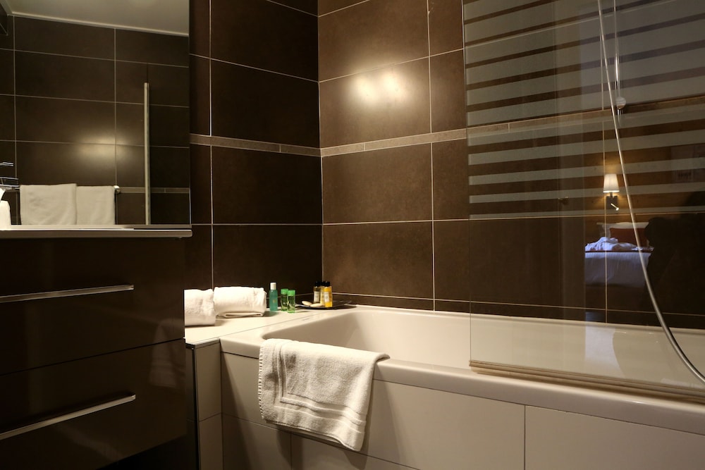 Comfort Double or Twin Room, Pool Access, Mountain View Comfort Double or Twin Room, Pool Access, Mountain View