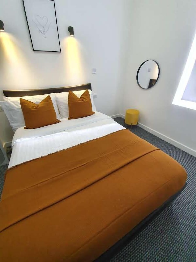 Standard Double Room - Photo 5
