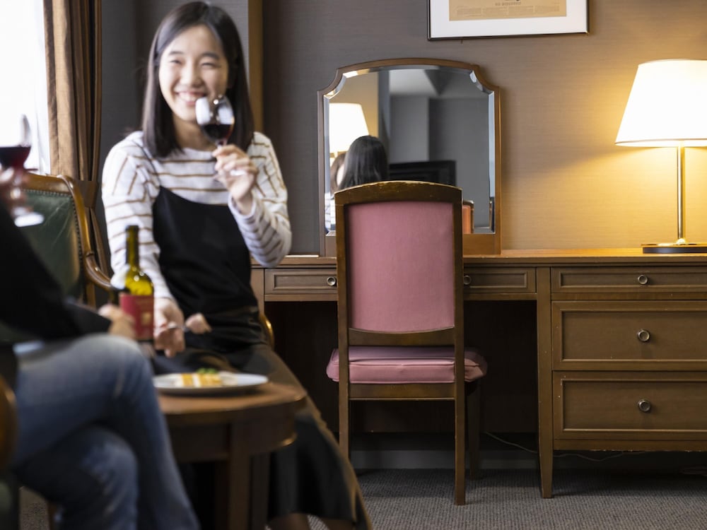 Traditional Room, Non Smoking - Photo 10