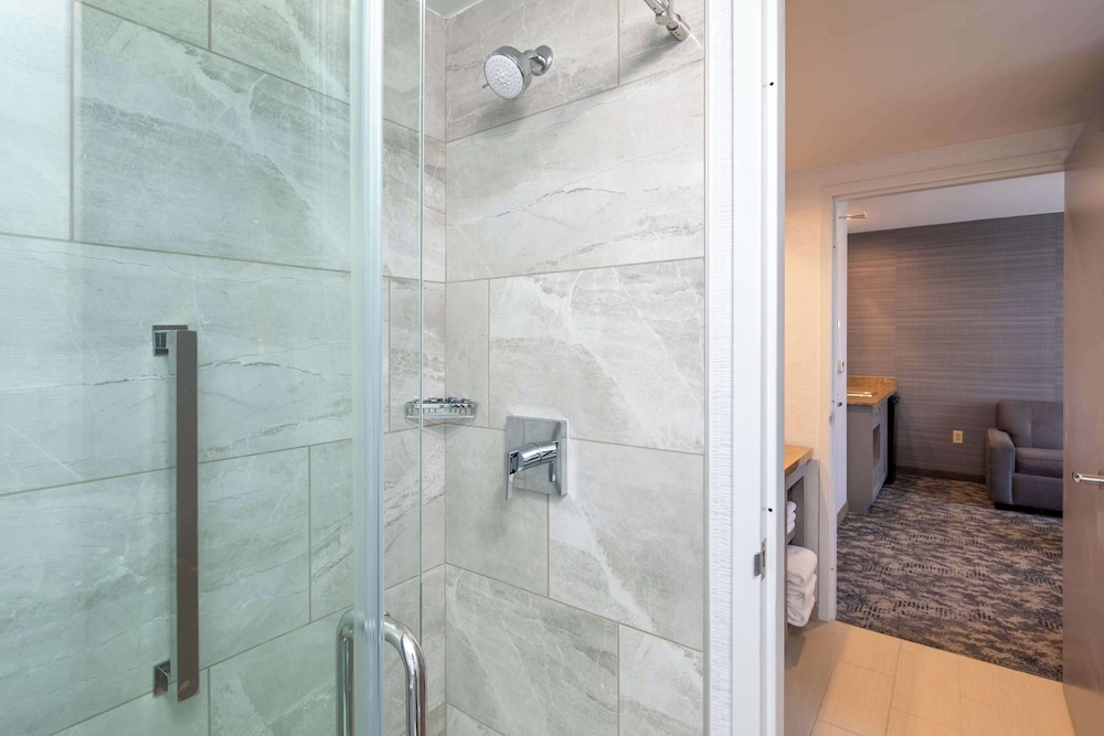King Suite - Photo 9