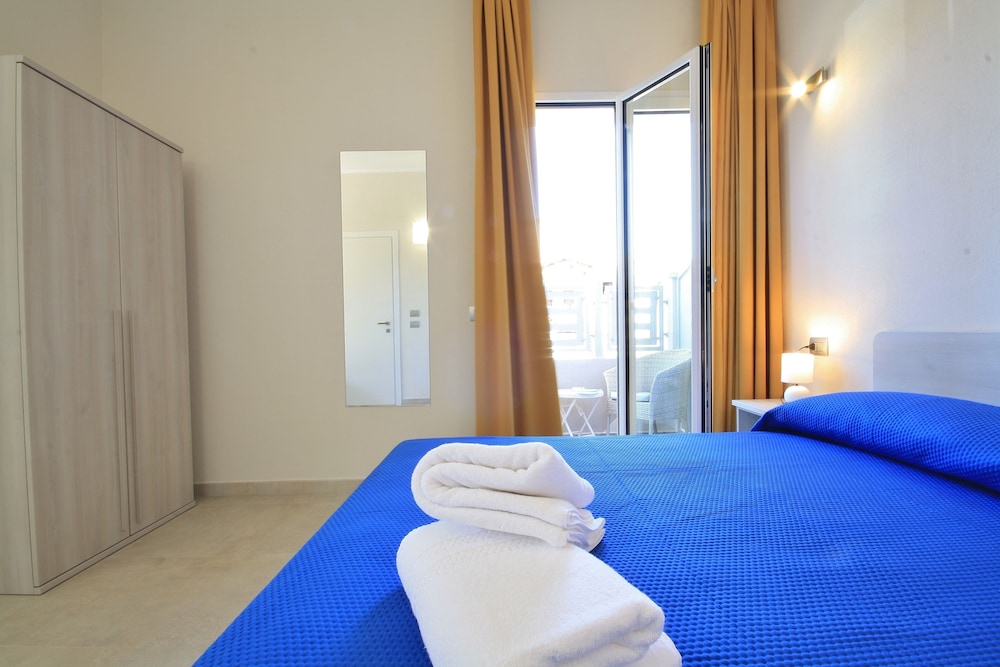 Double Room - Photo 6