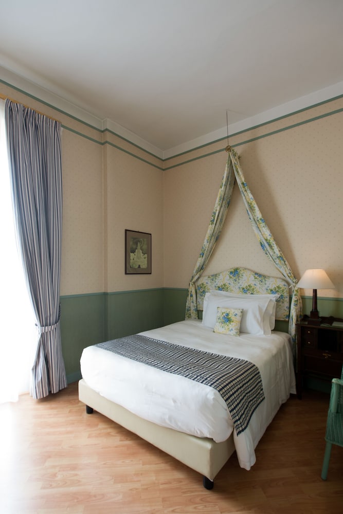 Classic Double Room Single Use, 1 Double Bed (DUS) photo 2
