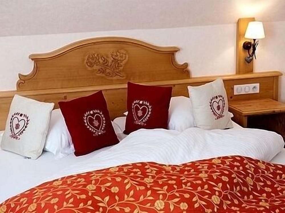 Classic Room, Balcony, Mountain View (Rossberg) photo 2