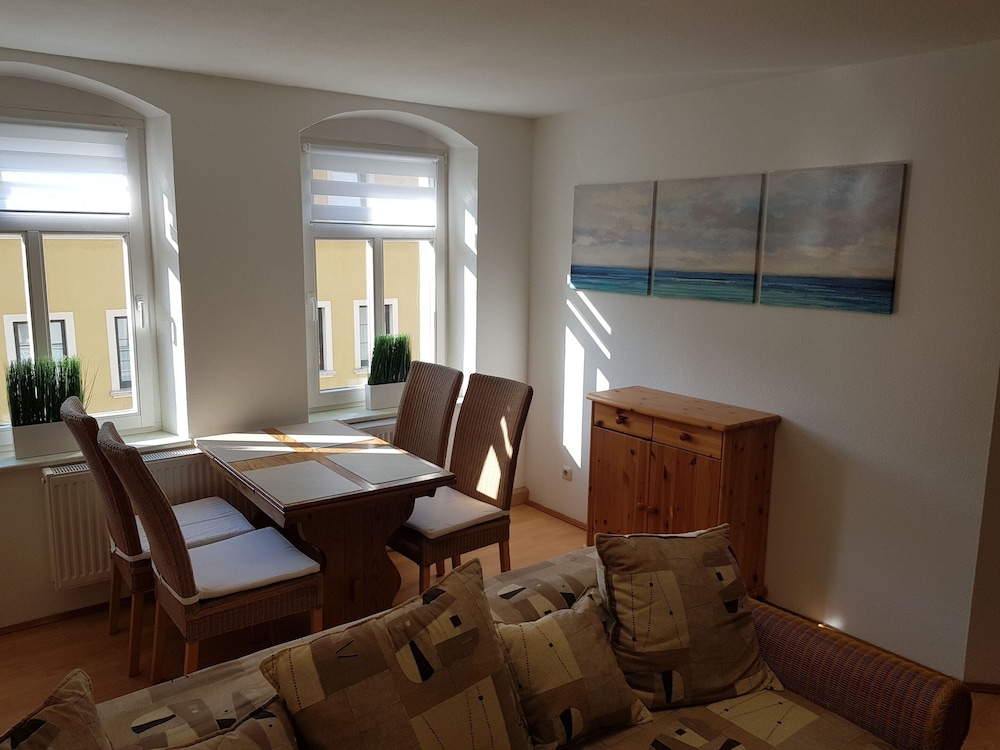 Apartment photo 3