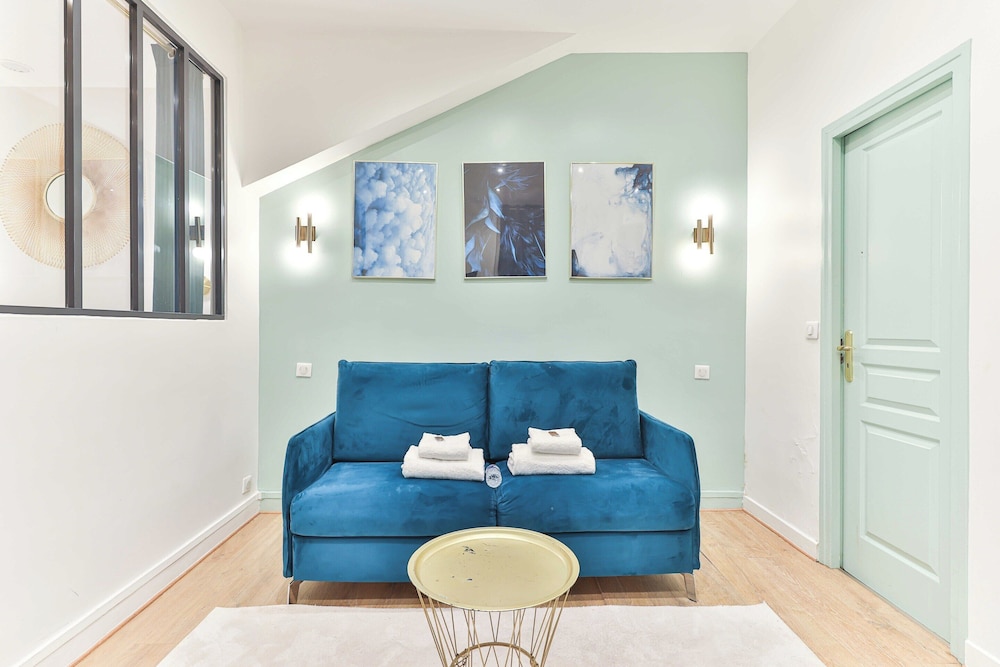 Apartment photo 1