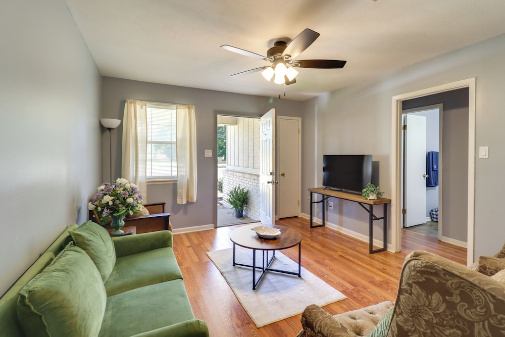 House (2 Bedrooms)