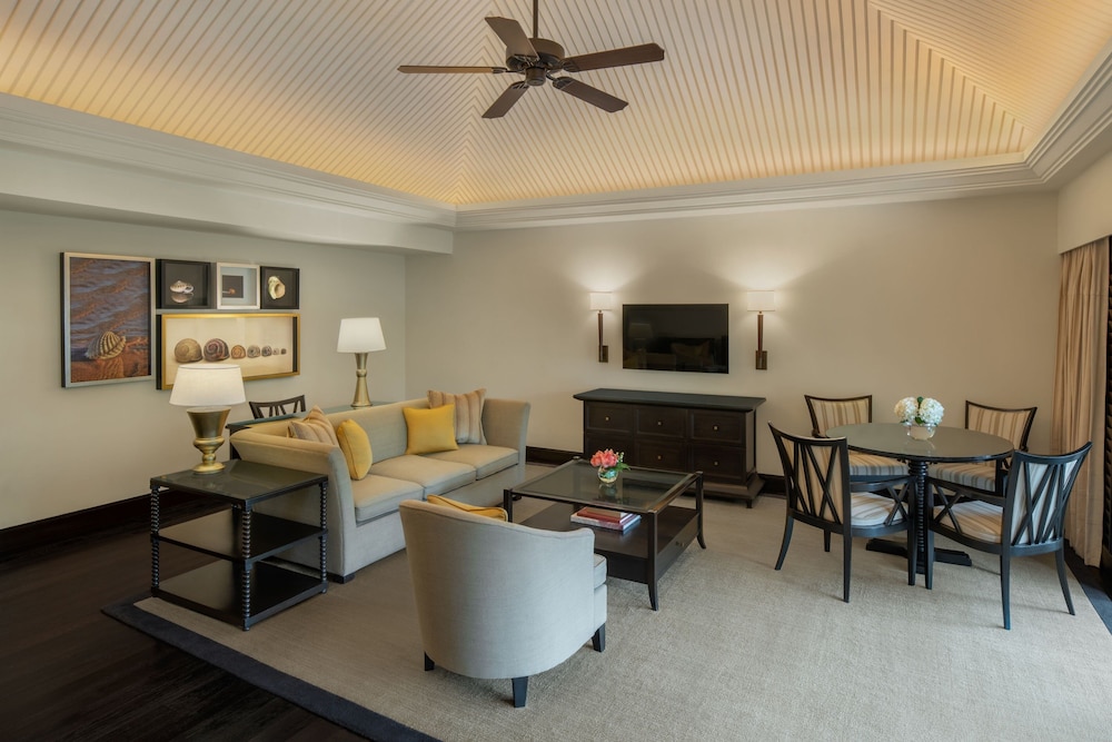 Suite, 1 Bedroom, Lagoon View - Photo 1