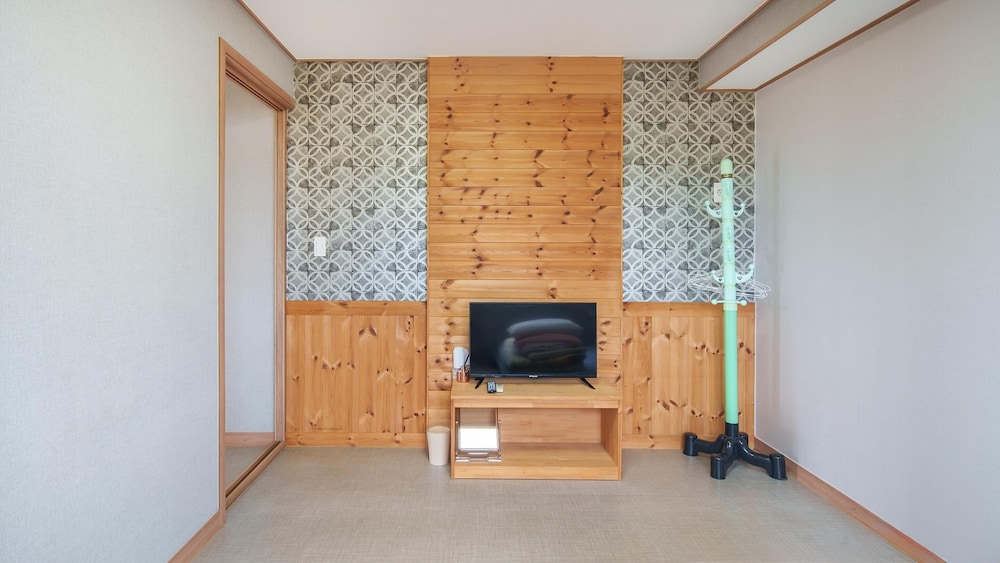 Basic Room, 1 Bedroom (1F 106, (Ondol/29.75m²)) - Photo 3