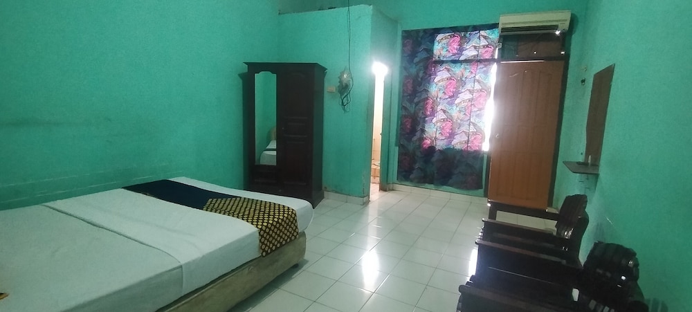 Economy Double Room photo 1