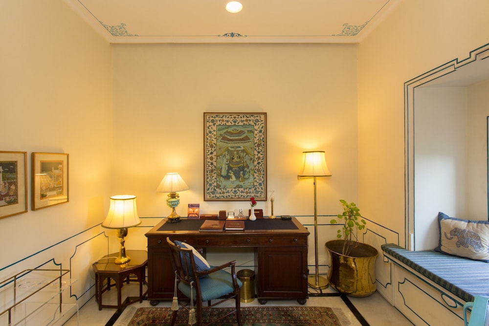 Royal Suite Lake View - Photo 15