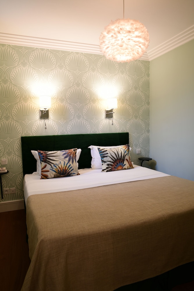 Junior Suite, Courtyard View