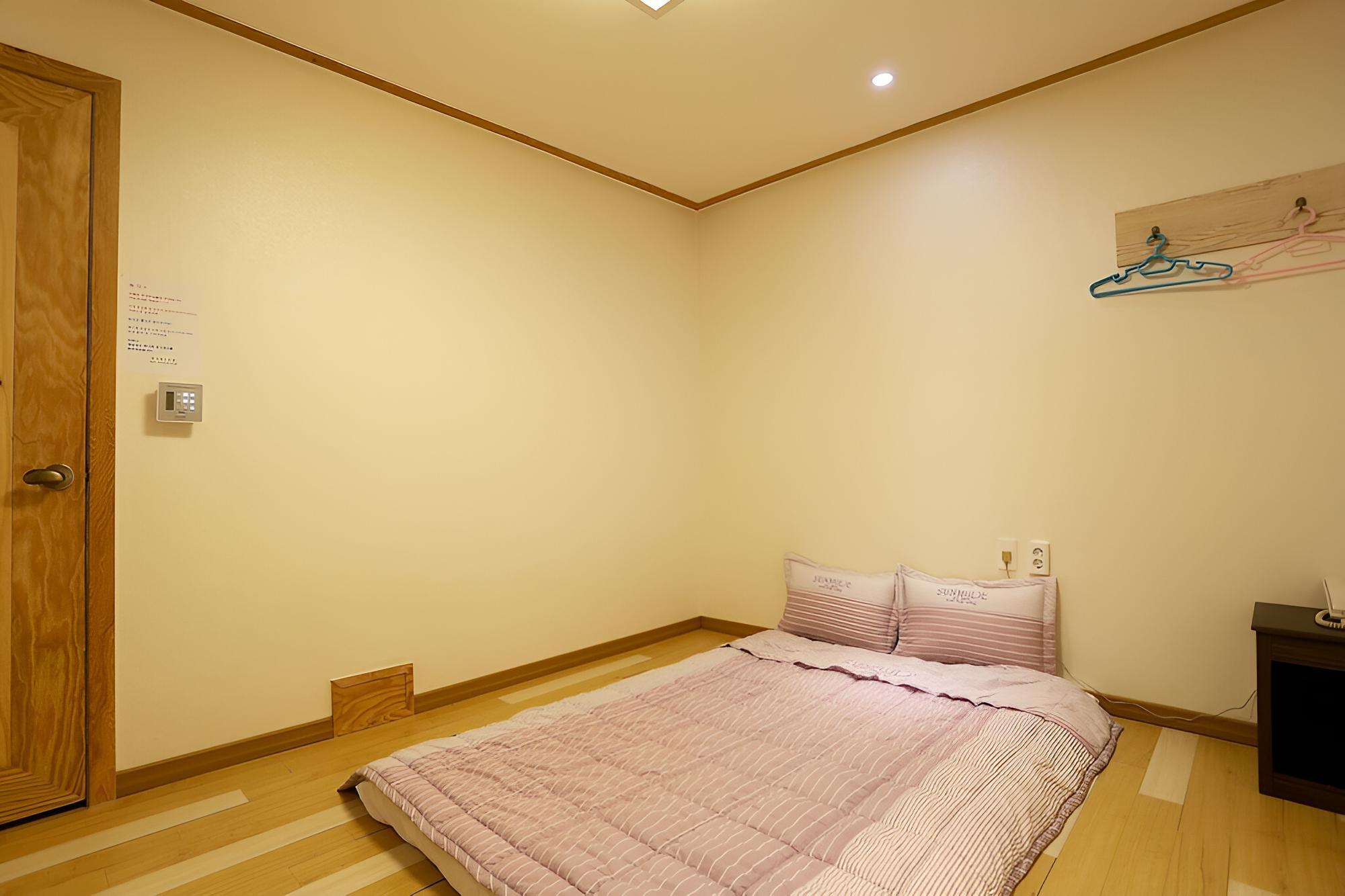 Room (Ondol Room) photo 3