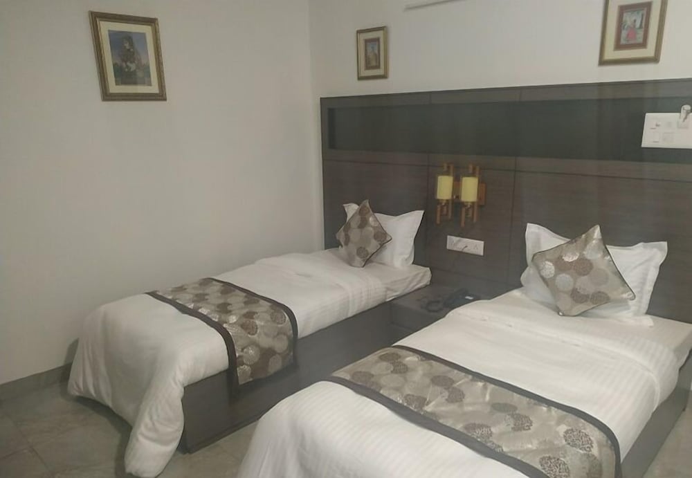 Deluxe Double Room photo 2