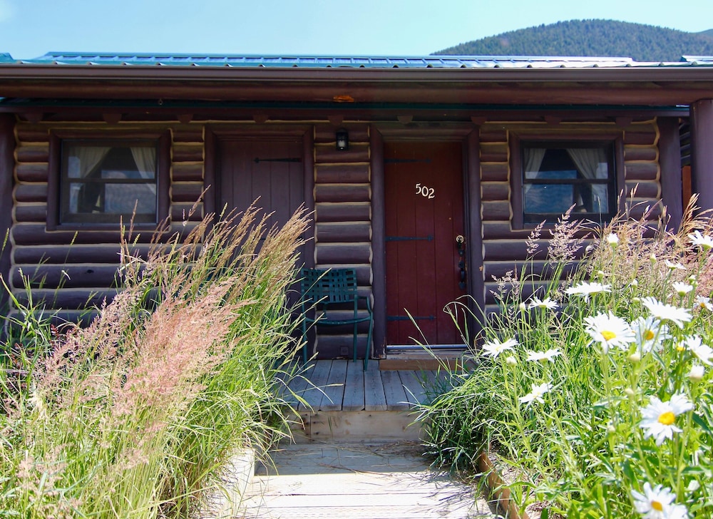 Cabin, 1 Double Bed (Rustic, bathroom) photo 1