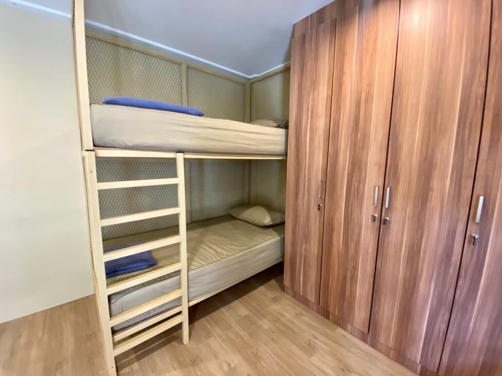 Deluxe Quadruple Room - Photo 7