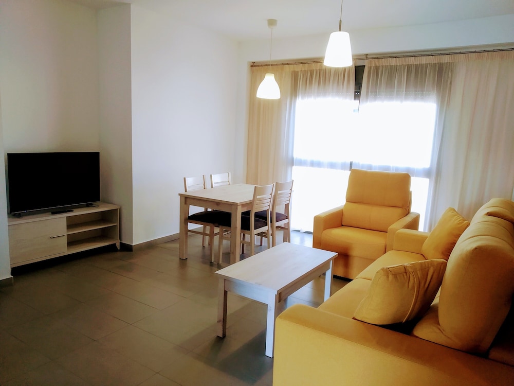 Apartment, 2 Bedrooms (5 pax) - Photo 4